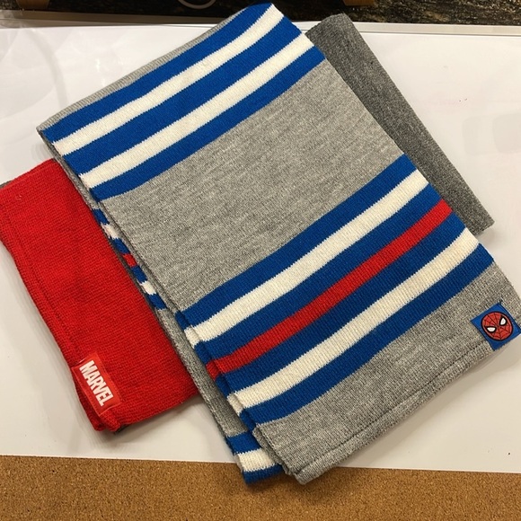 NWOT Striped Spider-Man Scarf AND Gray & Red Marvel Scarf‎ about 49”x8” in size - Picture 4 of 13